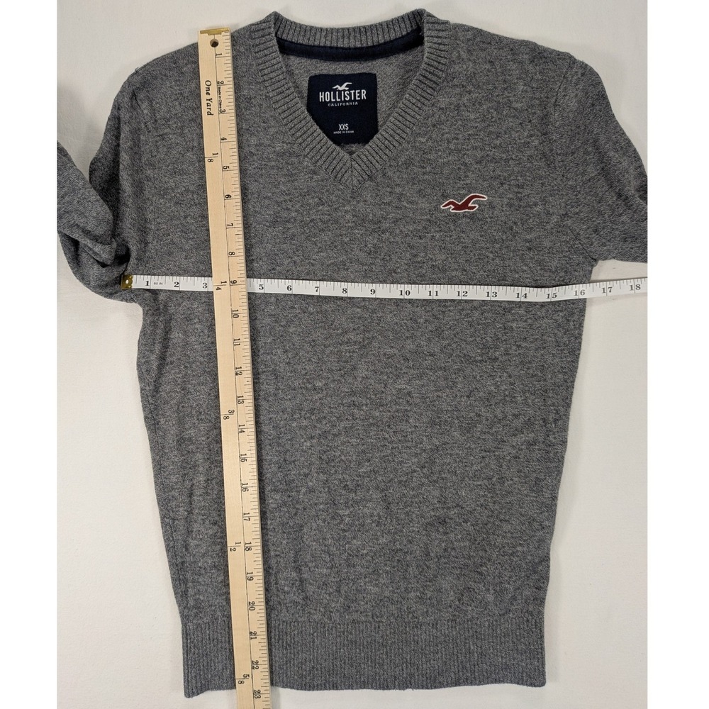 Hollister Sweater Men XXS Gray V-neck Lightweight Casual Preppy Tween Boy 14 EUC - Picture 6 of 10